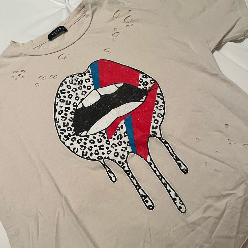 Zither ripped tee